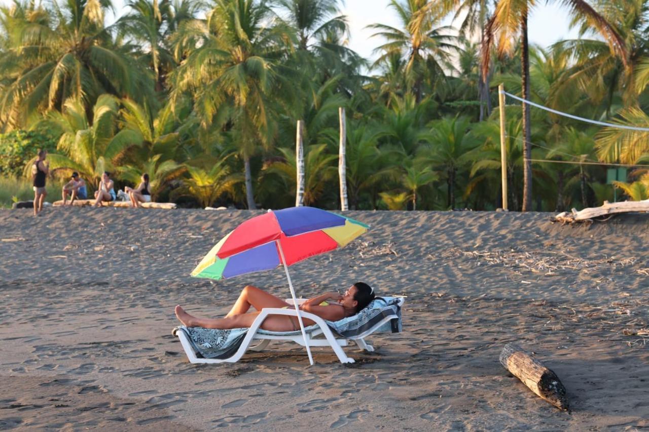 Cocomar Beachfront Hotel Парріта Екстер'єр фото